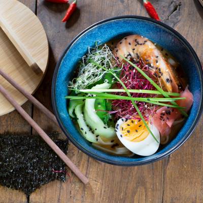 SOLID 4x Ramen Schüssel mit Deckel 600ml