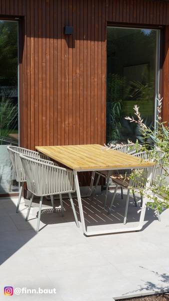 Gartentisch Keens Akazie massiv / Aluminium - Braun / Beige