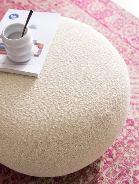 Polsterhocker STOOLA Bouclé Stoff Basima: Beige - Breite: 65 cm