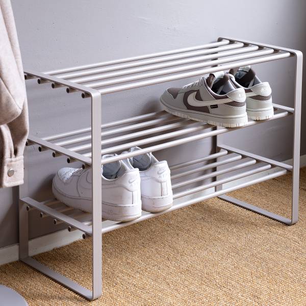 Schuhregal NAVAN Metall NAVAN Schuhregal Aus Metall In Beige – Kompakte Schuhbank Mit 2 Ablagen, Platzsparend Für Flur & Diele – Stabil, Offen Und Vielseitig