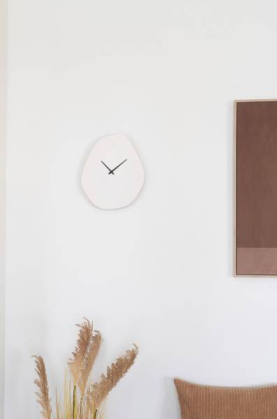 Wanduhr Vienna Weiß - Beton - 28 x 33 x 6 cm