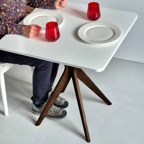 Tavolo da pranzo rettangolare Lynda 70 x 70 cm - Noce