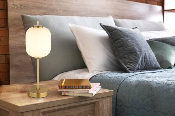Lampada da tavolo LED Ewald Vetro opalino / Ferro - 1 punto luce