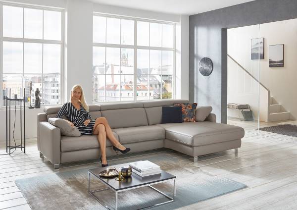 Ecksofa SC Plus mit opt. Relaxfunktion Longchair davorstehend rechts - Kopfstütze verstellbar - Relaxfunktion