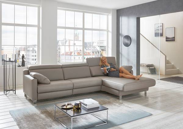 Ecksofa SC Plus mit opt. Relaxfunktion Longchair davorstehend rechts - Kopfstütze verstellbar - Relaxfunktion