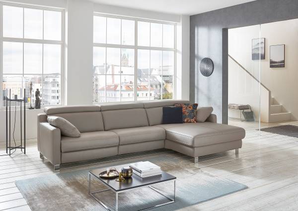 Ecksofa SC Plus mit opt. Relaxfunktion Longchair davorstehend rechts - Kopfstütze verstellbar - Relaxfunktion