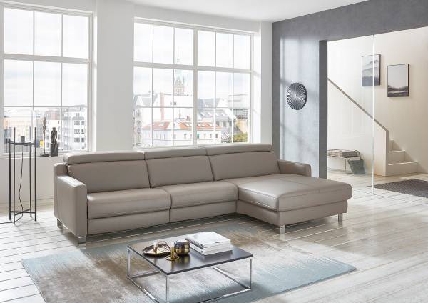 Ecksofa SC Plus mit opt. Relaxfunktion Longchair davorstehend rechts - Kopfstütze verstellbar - Relaxfunktion