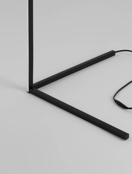 Lampadaire V-Line aluminium - noir