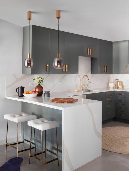 Pendelleuchte Imatia Typ A Aluminium / Rauchglas - Gold