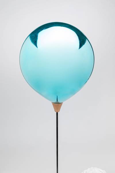 Dekofigur Balloon Boy Polyresin / Sicherheitsglas - Weiß