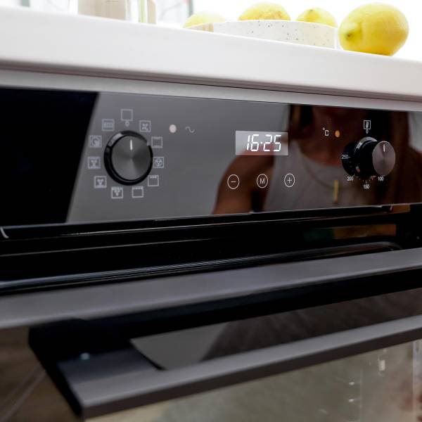 Autarker Einbaubackofen AB701-19 Schwarz