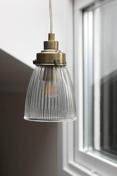 Pendelleuchte Bellis Eisen / Mlichglas - 1-flammig - Kupfer