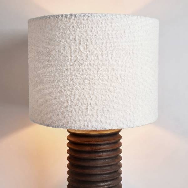 Lampe de table GROOVED Bois de manguier/polyester/polyacrylique/fer - noir/blanc - 1 lumière