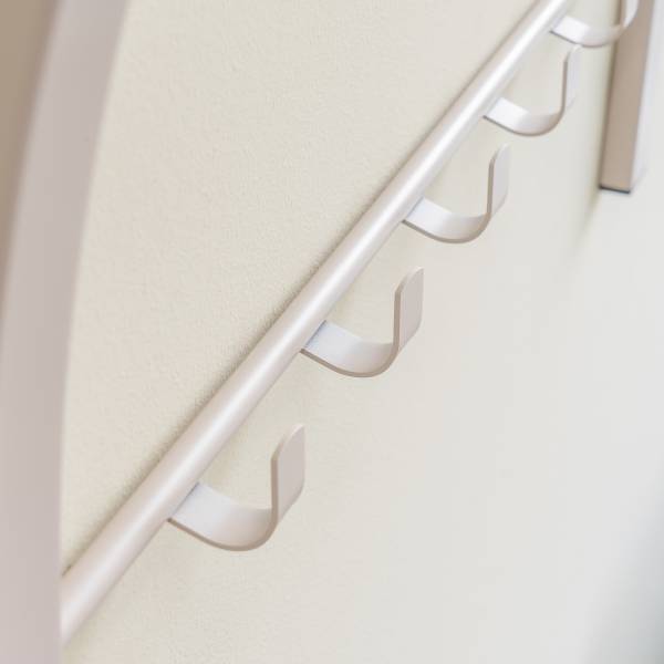 Wandkapstok Carve beige - staal - 75 x 113 x 29 cm
