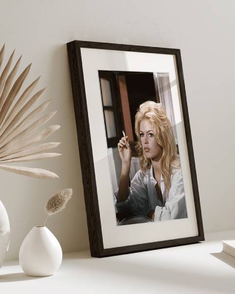 Kunstdruck Brigitte Bardot Privat Affair Buche / Acrylglas - 33 x 43 cm