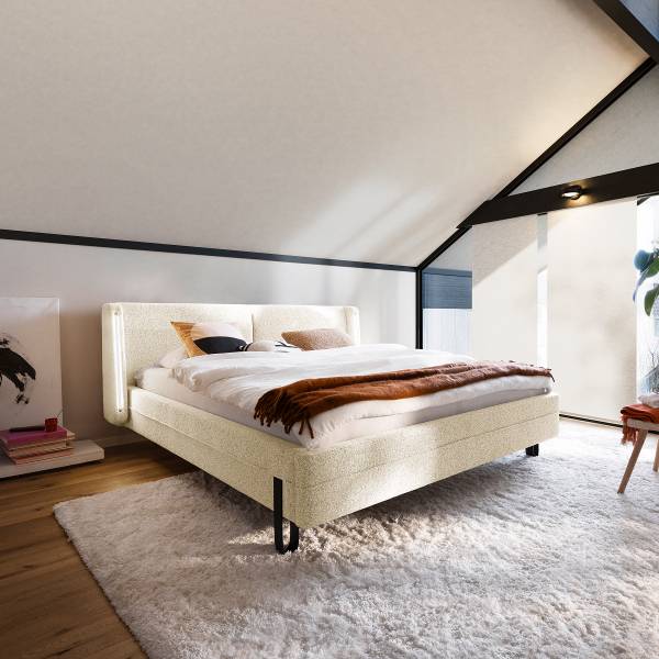 Gestoffeerd bed Arkuda structuurstof Purna: crèmekleurig - 180 x 200 cm