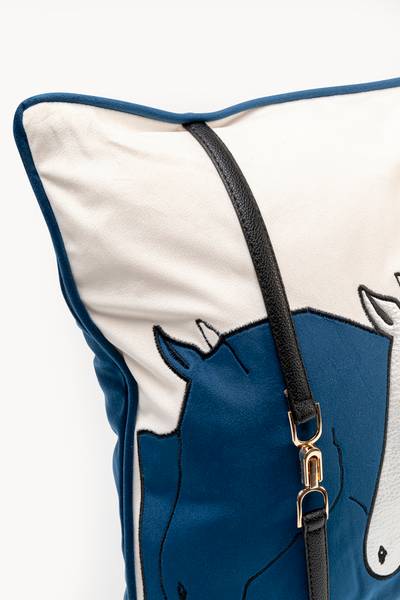 Dekokissen Horse Date Blau Polyester in Samtoptik / Stahl