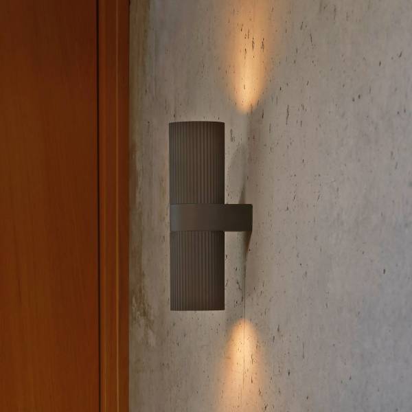 Wandleuchte Kyklop Ripple Aluminium / Milchglas - 2-flammig