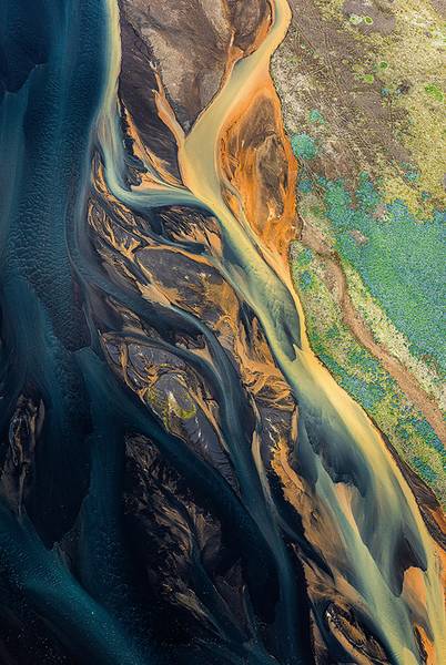 Glasbild Im Fokus des Satelliten Sicherheitsglas - Gelb / Türkis / Petrol