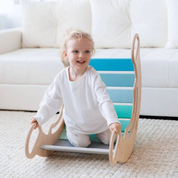 Montessori-Balancewippe mit Kletterbrett Grün - Holzwerkstoff - 43 x 41 x 91 cm