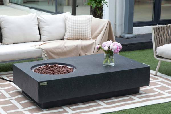 Metropolis Gasfeuertisch aus Beton Grau - Naturfaser - 81 x 35 x 142 cm