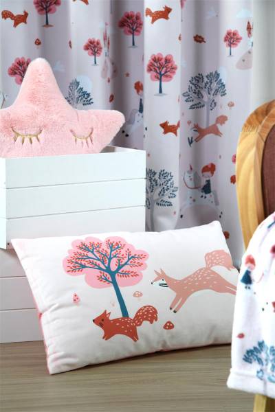 Kinderzimmerkissen CYRIELLE Pink - Textil - 30 x 50 x 50 cm