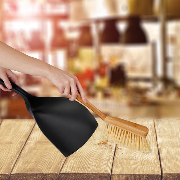 Kehrgarnitur aus Schaufel und Besen Schwarz - Braun - Bambus - Kunststoff - 25 x 36 x 6 cm