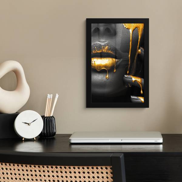 POSTER MIT RAHMEN Frau 20 x 30 cm