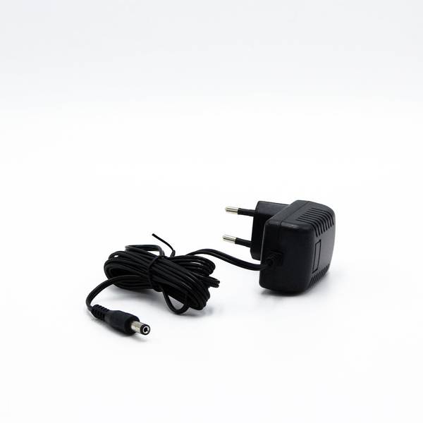 LED-Stehlampe mehrfarbig CLASSY Weiß - Kunststoff - 25 x 80 x 25 cm