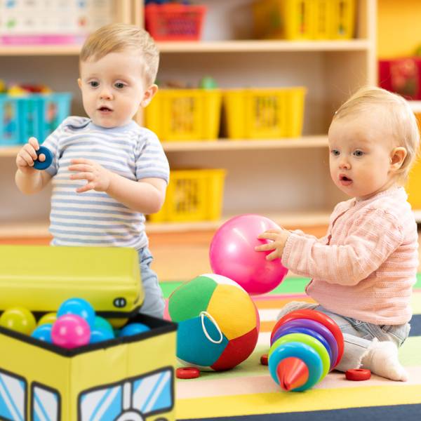 Spielzeugkiste faltbar mit Deckel Schwarz - Gelb - Holzwerkstoff - Kunststoff - 40 x 27 x 25 cm