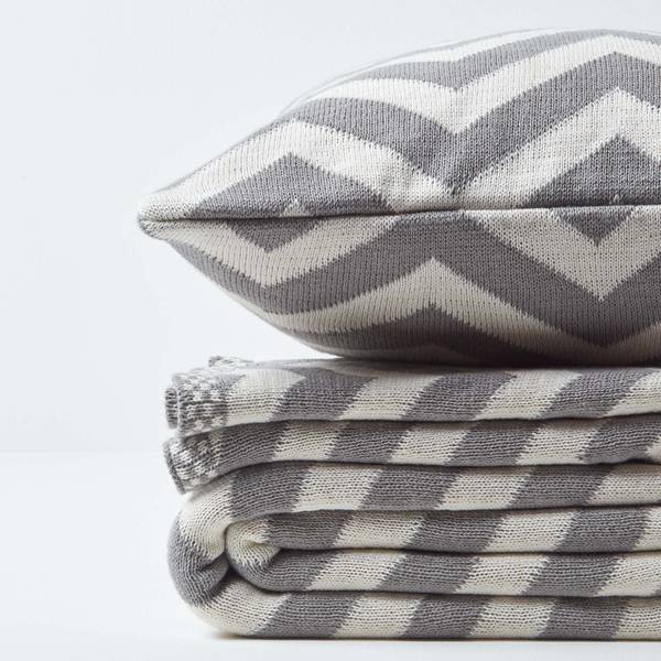 Tagesdecke mit Chevron-Muster Grau - 150 x 200 cm