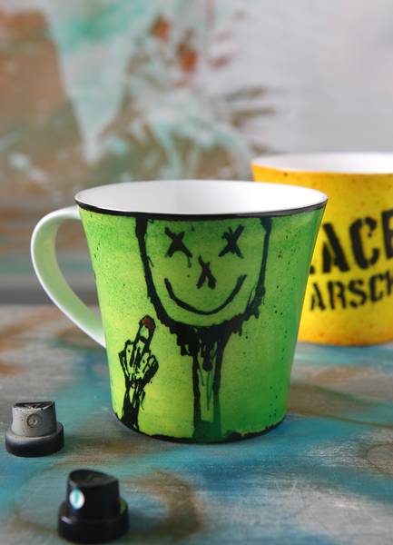 Tasse Frank Hummel Mittelfinger Porzellan - 11 x 10 x 13 cm