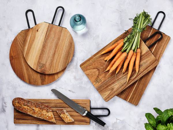 Planche découpe bois acacia STINE 19 x 49 cm