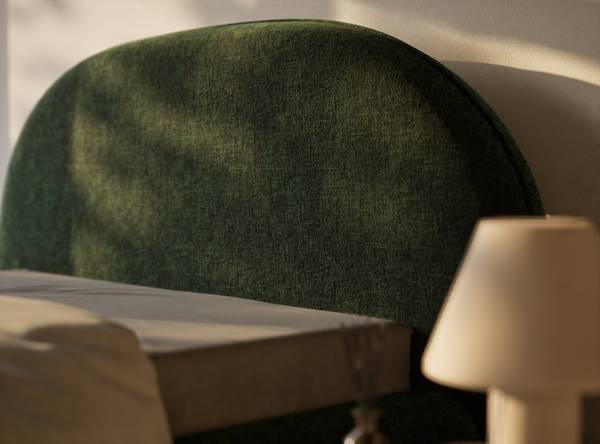 Polsterbett Koji Dunkelgrün - Liegefläche Breite: 140 cm