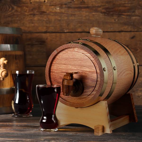 Schnapsfass aus Eichenholz Braun - Gold - Aluminium - 16 x 23 x 24 cm