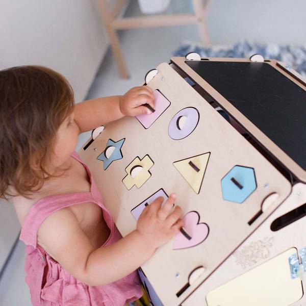 BusyHouse Montessori-Aktivitätshaus Pink - Holzwerkstoff - 40 x 60 x 40 cm