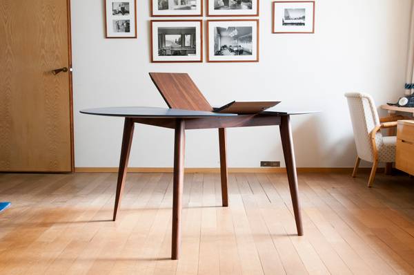 Ausziehbarer Tisch Cristina Braun - Holz teilmassiv - 120 x 75 x 120 cm
