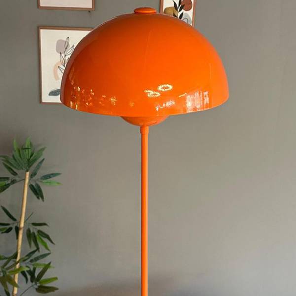 Stehlampe Umbra Orange
