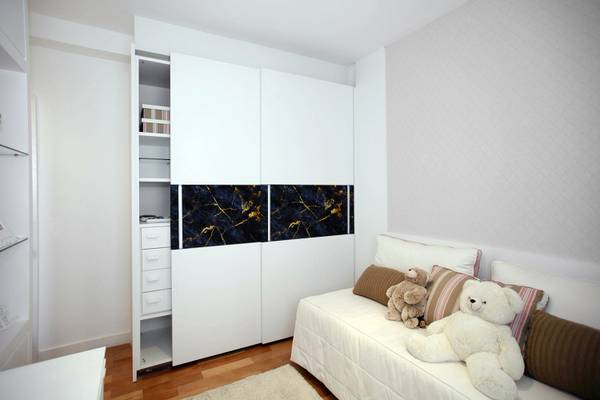 Möbelfolie Blauer Marmor Schwarz - Kunststoff - 100 x 50 x 50 cm