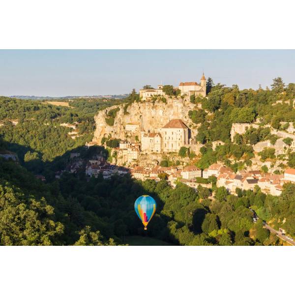 Tableau mural Montgolfiades et village Vert - Acacia - 97 x 65 x 3 cm