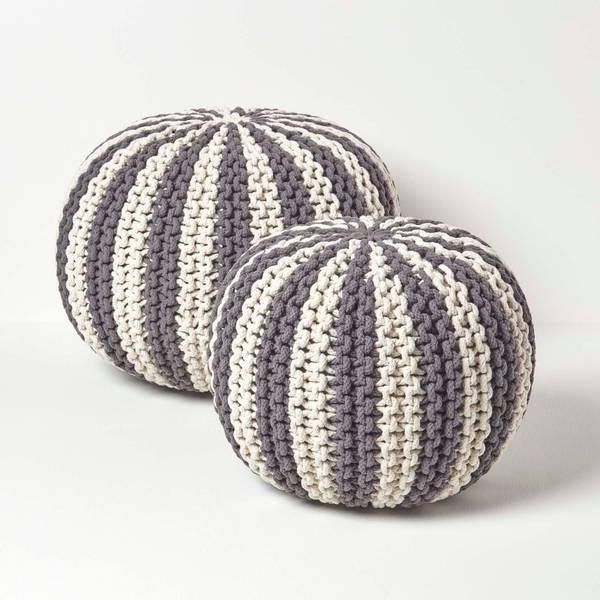 Gestreifter gestrickter Pouf Grau - 40 x 35 x 40 cm