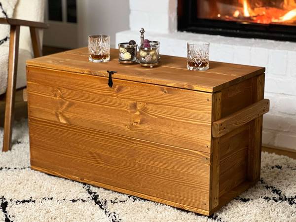 Truhe Schatzkiste massiv Holz Braun - Kiefer - 85 x 46 x 40 cm