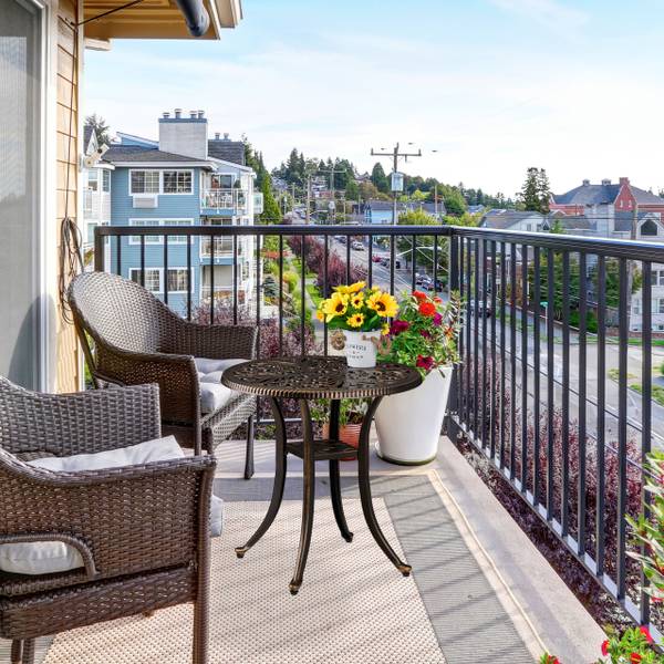 Table de jardin au design rustique Noir - Doré - Aluminium - 53 x 53 x 53 cm