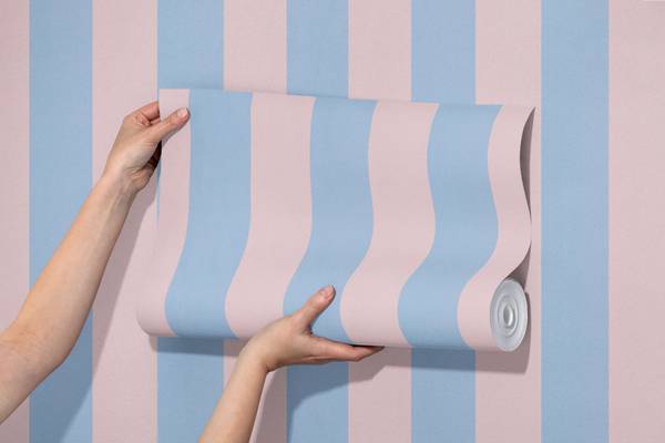 Vliestapete Soft Stripes Blau - Hellrosa