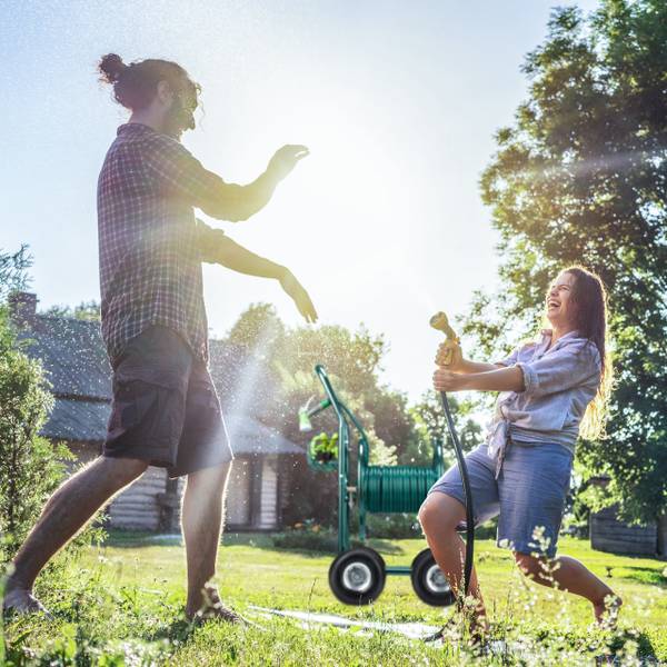 Schlauchwagen 4 Räder grün Grün - Messing - Stahl - 62 x 113 x 90 cm