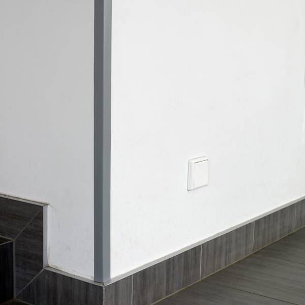 Winkelprofil Kantenschutz 735-KM Silber - Kunststoff - 2 x 4 x 90 cm