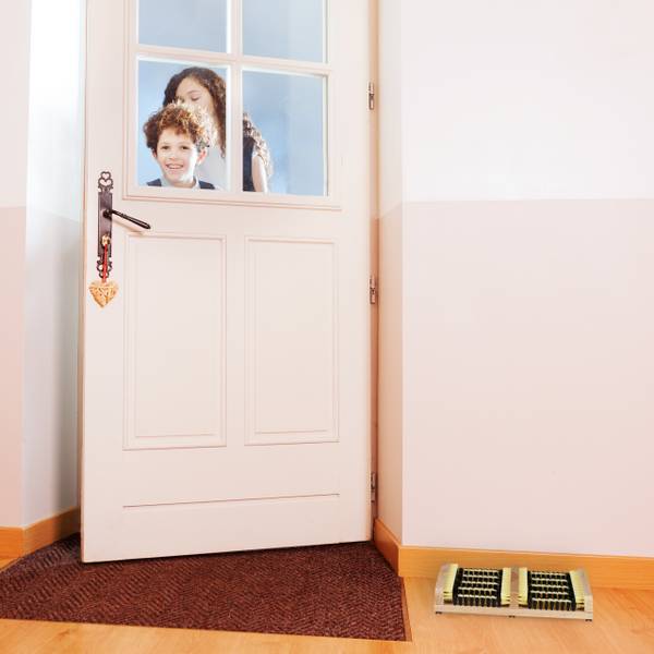 Schoenenveger buiten zwart - bruin - geel - plaatmateriaal op houtbasis - kunststof - 36 x 6 x 26 cm