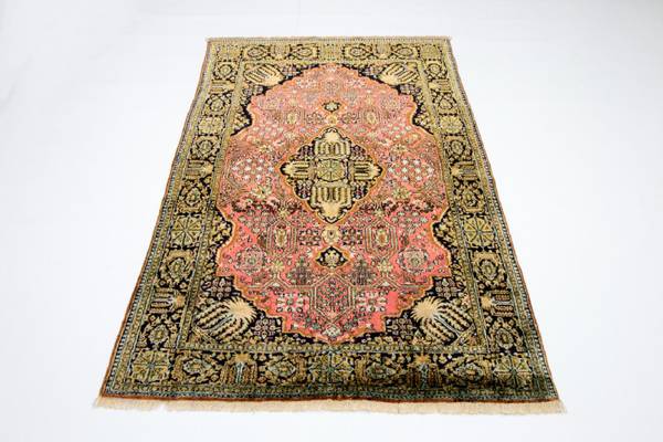 Handgeknüpft Kurzflorteppiche Pink - Seide - 105 x 1 x 169 cm