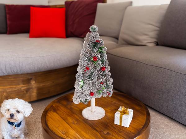 Decoratieve kerstboom M17 wit - populierenhout - 32 x 60 x 17 cm