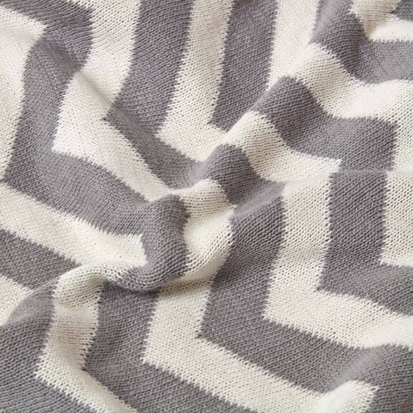 Tagesdecke mit Chevron-Muster Grau - 150 x 200 cm